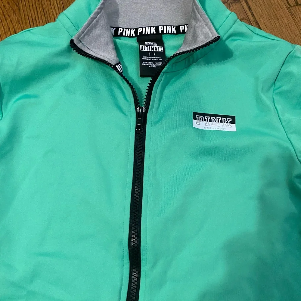 PINK green sports top - Picture 2 of 5